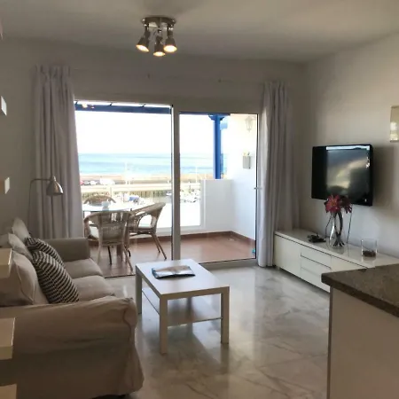 Harbour Lights Apartment *