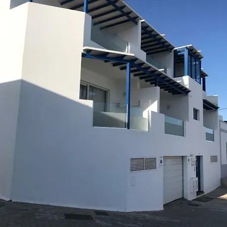 Harbour Lights 아파트