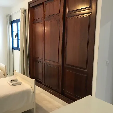 Daire Harbour Lights *